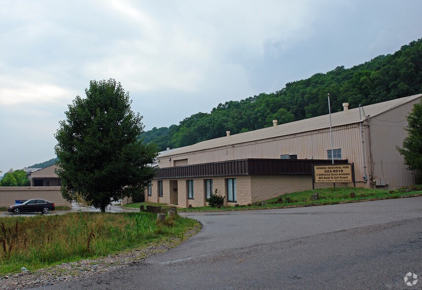 325 5th St, Huntington, WV à vendre - Photo de l’immeuble – Image 2 sur 12