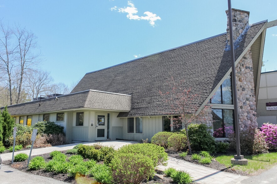 244 Western Ave, South Portland, ME à vendre - Photo de l’immeuble – Image 2 sur 17