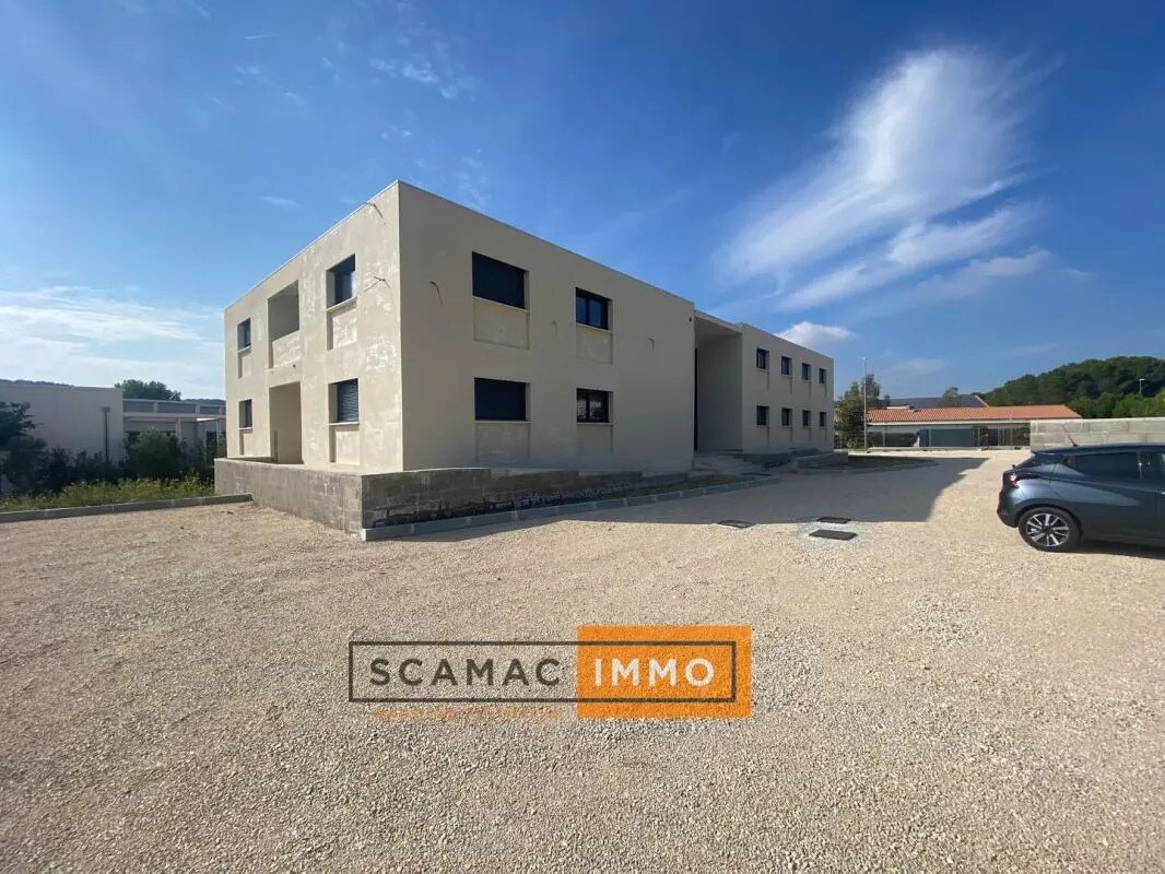 Local commercial dans Saint-Mitre-les-Remparts à vendre Photo de l’immeuble– Image 1 sur 6
