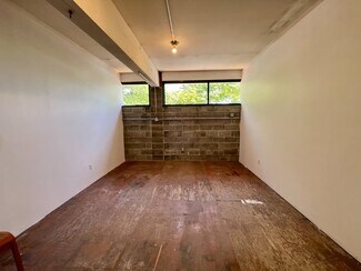 Plus de détails pour 521 NE 74th Ave, Portland, OR - Local d'activités à louer