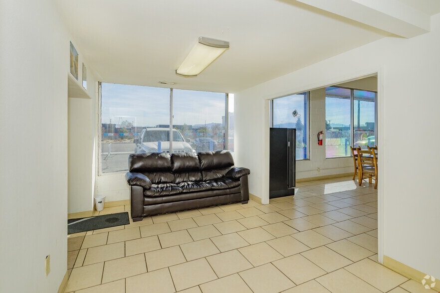 295 Kietzke Ln, Reno, NV à louer - Photo intérieure – Image 3 sur 23