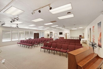 330 S Fairmont Ave, Lodi, CA à louer Photo intérieure– Image 1 sur 7