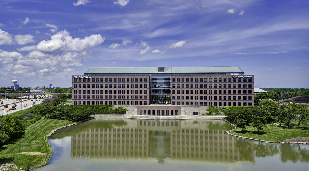 300 Park Blvd, Itasca, IL à louer - Photo de l’immeuble – Image 2 sur 17