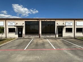 951 E FM 646, League City, TX à louer Photo intérieure– Image 2 sur 17