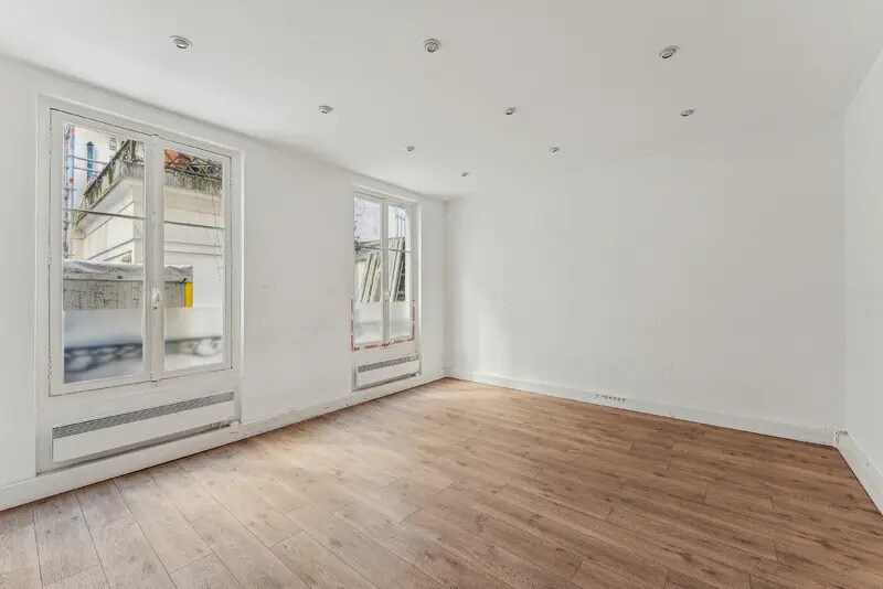 23 Rue De Liège, Paris à louer - Photo de l’immeuble – Image 2 sur 14