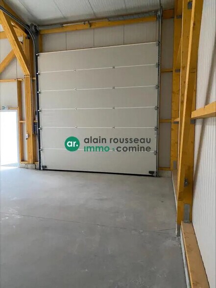 Local d’activités dans Thouaré-sur-Loire à louer - Photo de l’immeuble – Image 3 sur 5