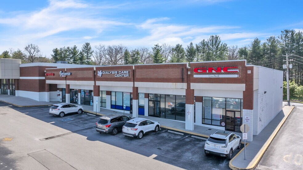 2500 N Main St, Crossville, TN à louer - Photo de l’immeuble – Image 1 sur 13