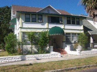 700 5th St N, Saint Petersburg, FL à vendre - Photo de l’immeuble – Image 3 sur 4