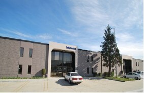 Plus de détails pour 3744 N Industry Ave, Lakewood, CA - Local d'activités à louer