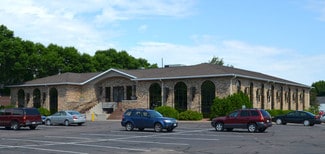 Plus de détails pour 2004 Highland Ave, Eau Claire, WI - Bureau à louer