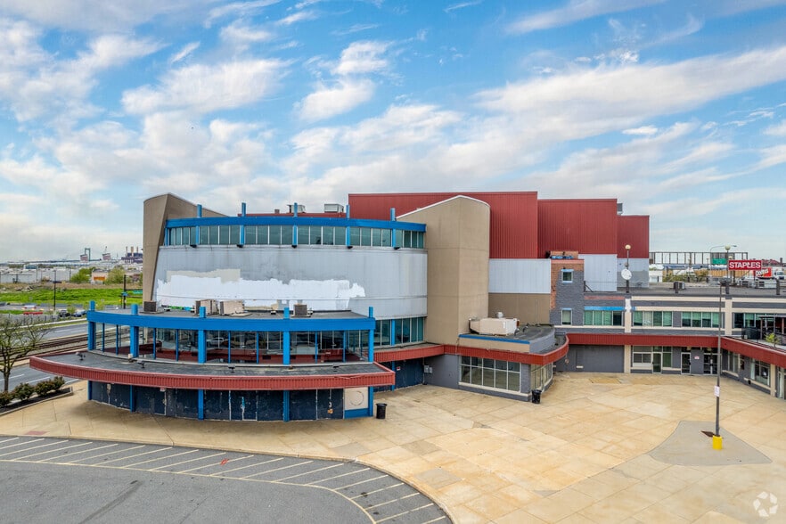 1400 S Columbus Blvd, Philadelphia, PA à louer - Photo de l’immeuble – Image 1 sur 6