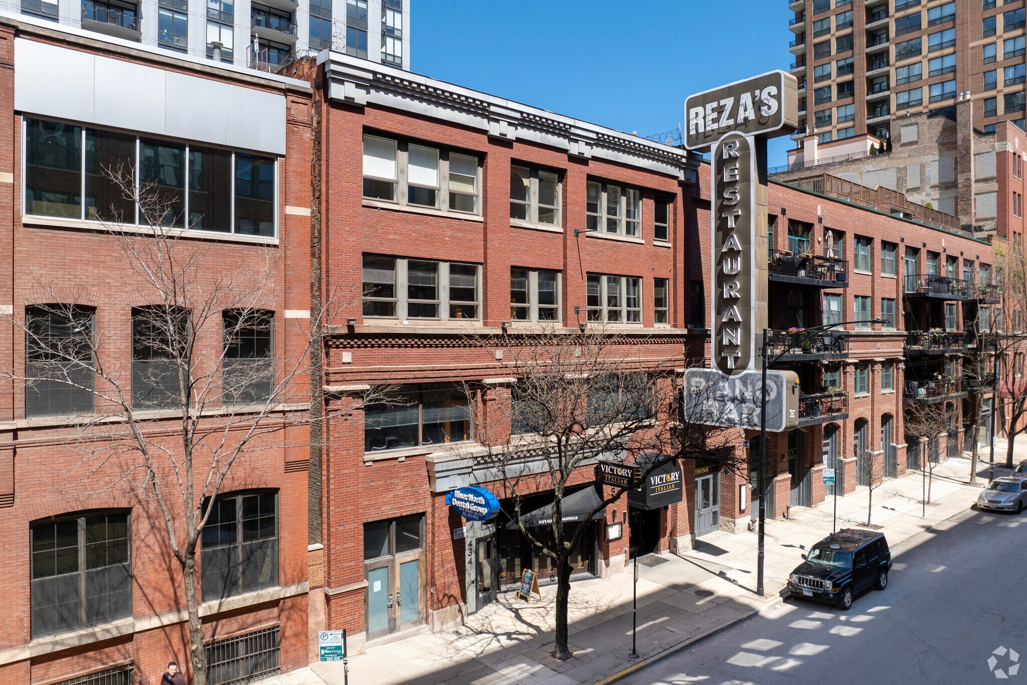 434 W Ontario St, Chicago, IL à louer Photo principale– Image 1 sur 29