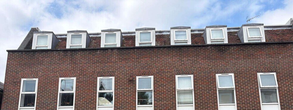120 South St, Dorking à louer - Photo de l’immeuble – Image 2 sur 2