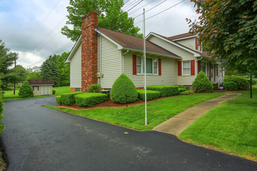 108 N Duffy Rd, Butler, PA à vendre - Photo de l’immeuble – Image 2 sur 17