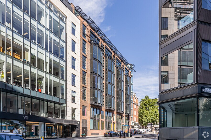 6-10 St Andrew St, Londres à louer - Photo de l’immeuble – Image 2 sur 11