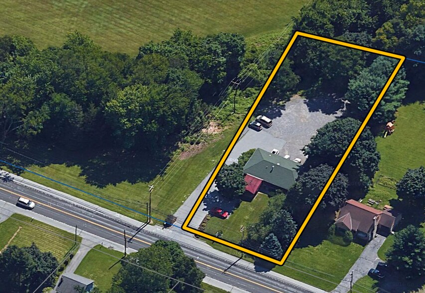 876 Dutchess Tpke, Poughkeepsie, NY à vendre - Photo de l’immeuble – Image 1 sur 4