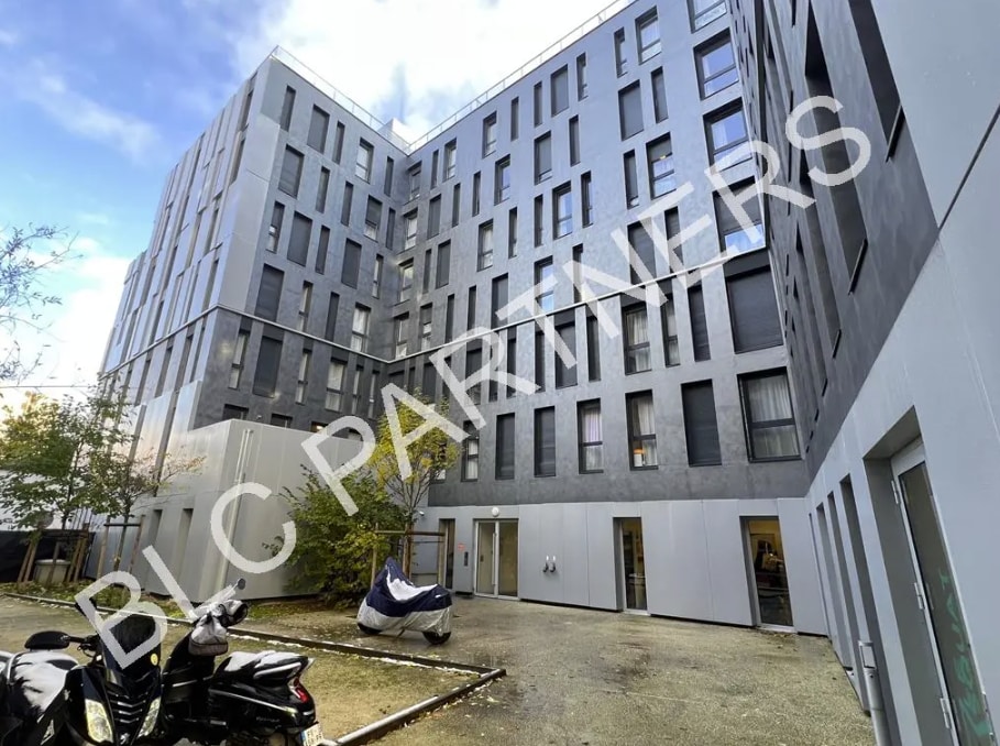 Local commercial dans Bagneux à louer Photo de l’immeuble– Image 1 sur 5