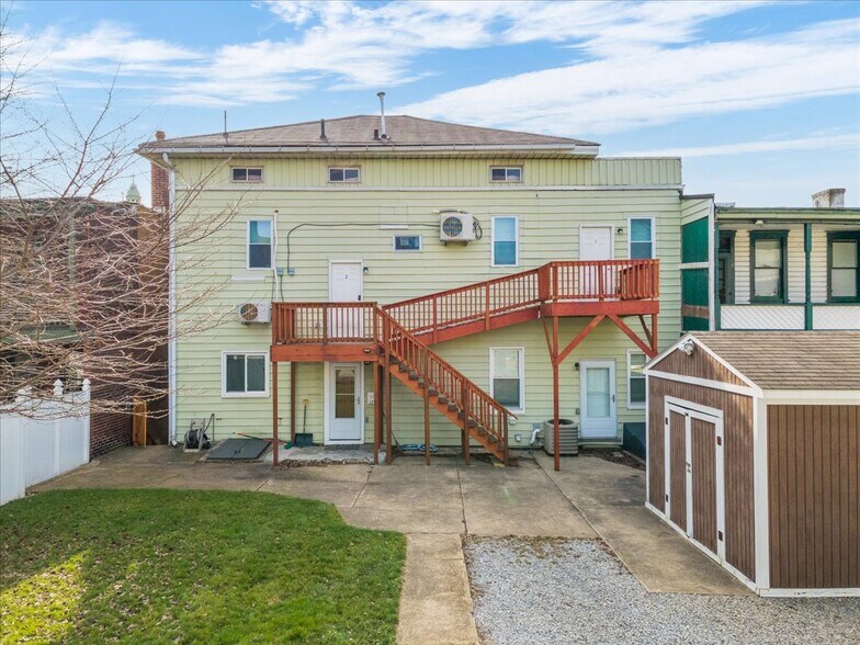 329 Downing St, Pittsburgh, PA à vendre - Photo principale – Image 1 sur 41