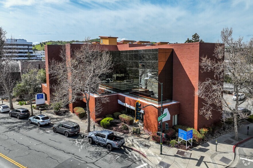 1400 Civic Dr, Walnut Creek, CA à louer - Photo principale – Image 1 sur 6
