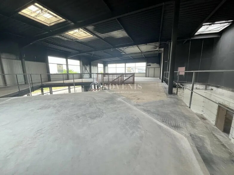 Local commercial dans Fléville-devant-Nancy à louer - Photo intérieure – Image 2 sur 8