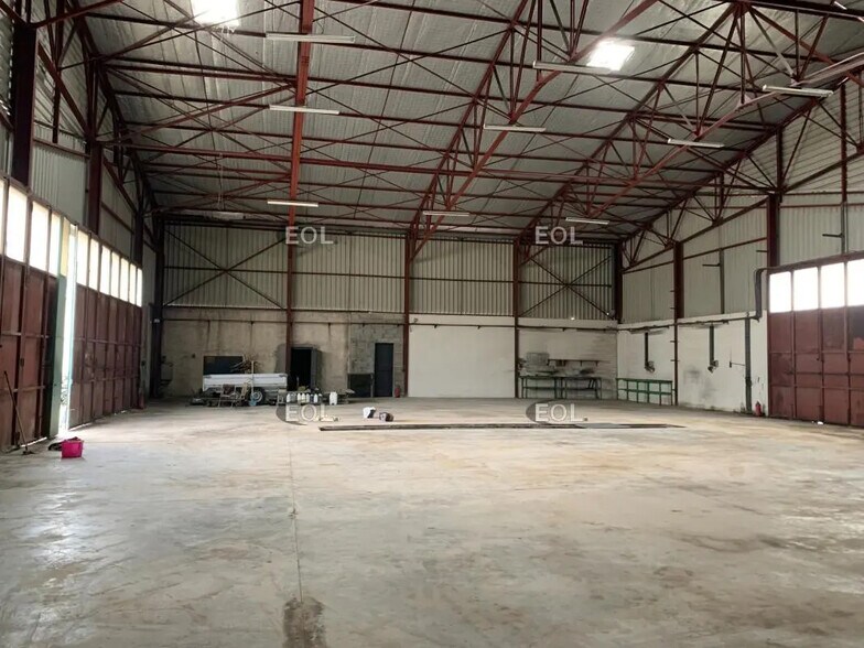 Local d’activités dans Vitrolles à louer - Photo intérieure – Image 2 sur 4