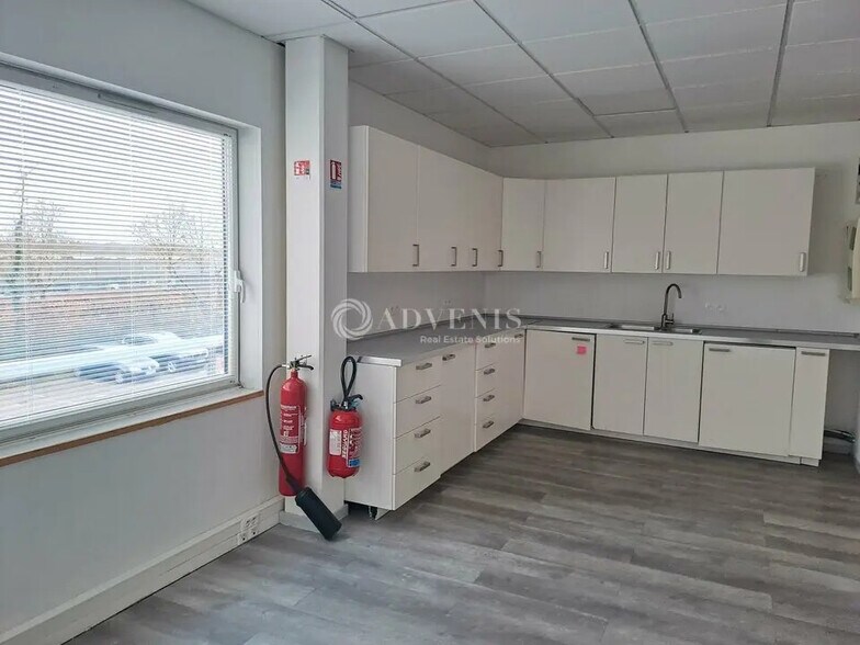 Bureau dans Carquefou à louer - Photo de l’immeuble – Image 2 sur 6