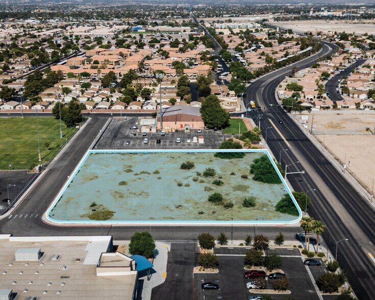 West Lake Mead Blvd, Las Vegas, NV à vendre - Aérien – Image 2 sur 5