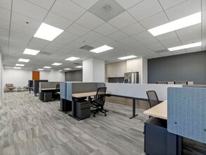 18100 Von Karman Ave, Irvine, CA à louer Photo intérieure– Image 1 sur 6
