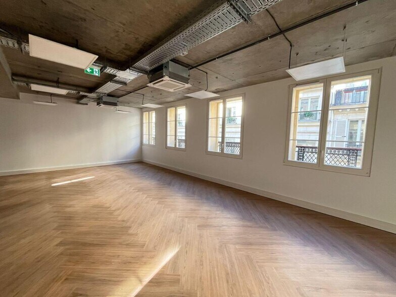 18 Rue D'Hauteville, Paris à louer - Photo intérieure – Image 3 sur 18