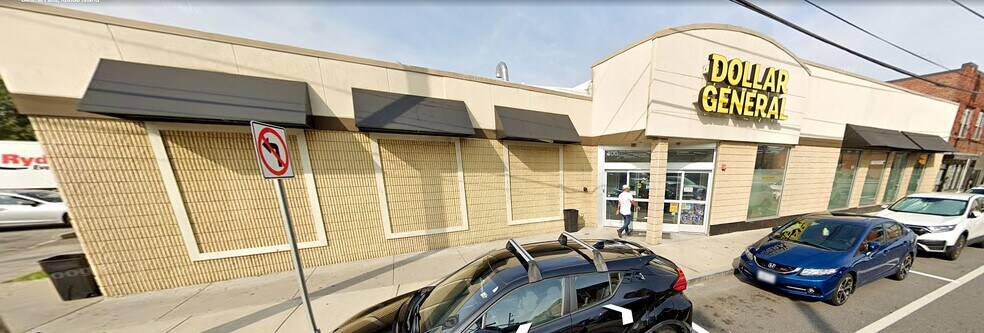400 Broad St, Central Falls, RI à vendre - Photo de l’immeuble – Image 2 sur 4