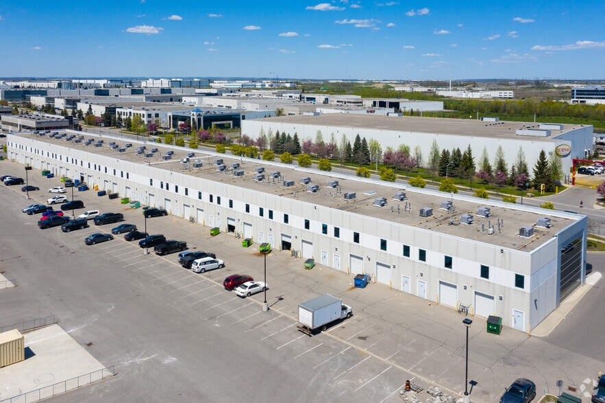 81 Zenway Blvd, Vaughan, ON à louer - Aérien – Image 2 sur 9