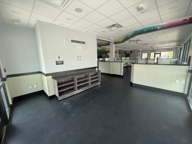 5320 N Orange Blossom Trl, Orlando, FL à vendre - Photo de l’immeuble – Image 2 sur 32