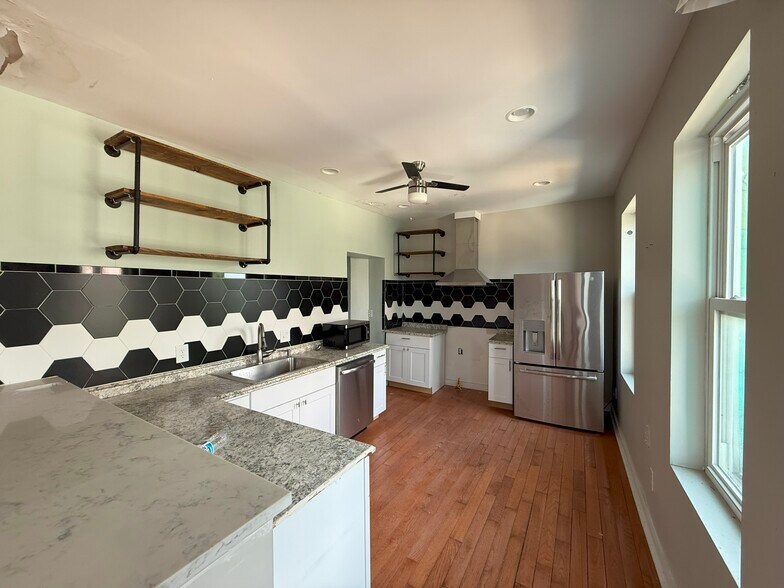 1380 H St NE, Washington, DC à vendre - Photo de l’immeuble – Image 3 sur 6