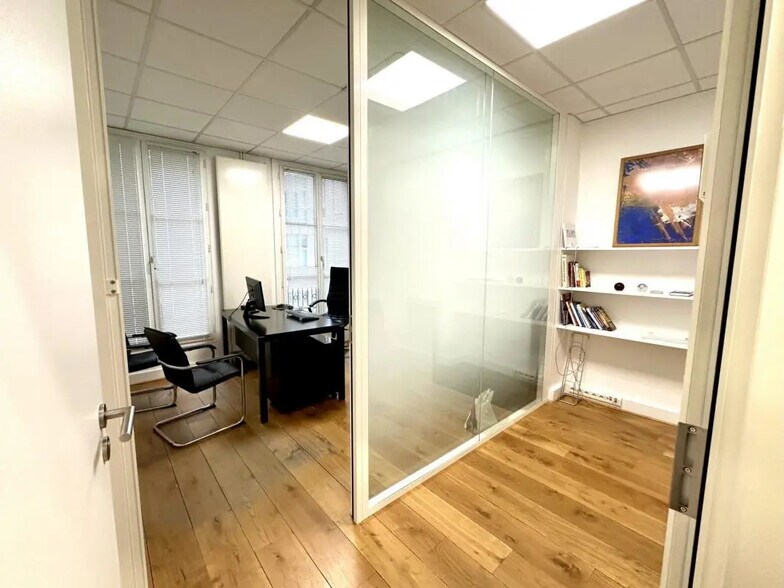 Bureau dans Paris à louer - Photo de l’immeuble – Image 2 sur 11