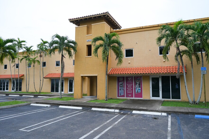13605 SW 149th Ave, Miami, FL à vendre - Photo de l’immeuble – Image 2 sur 50