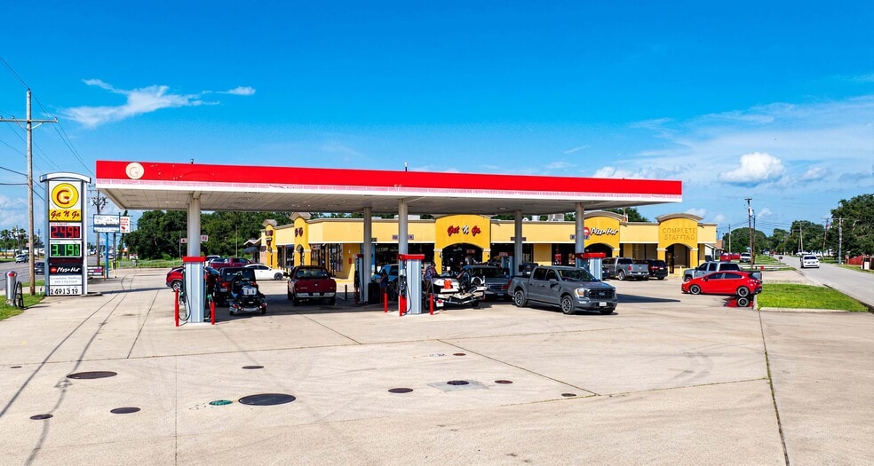 1150 Texas Ave, Bridge City, TX à vendre - Photo principale – Image 1 sur 2