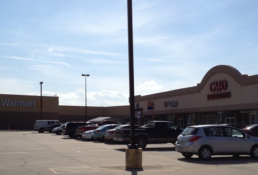 6404 Groom Rd, Baker, LA à louer - Photo de l’immeuble – Image 2 sur 6