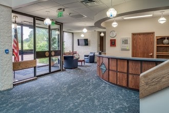 3825 Columbus Rd, Granville, OH à louer Hall d’entrée– Image 1 sur 22