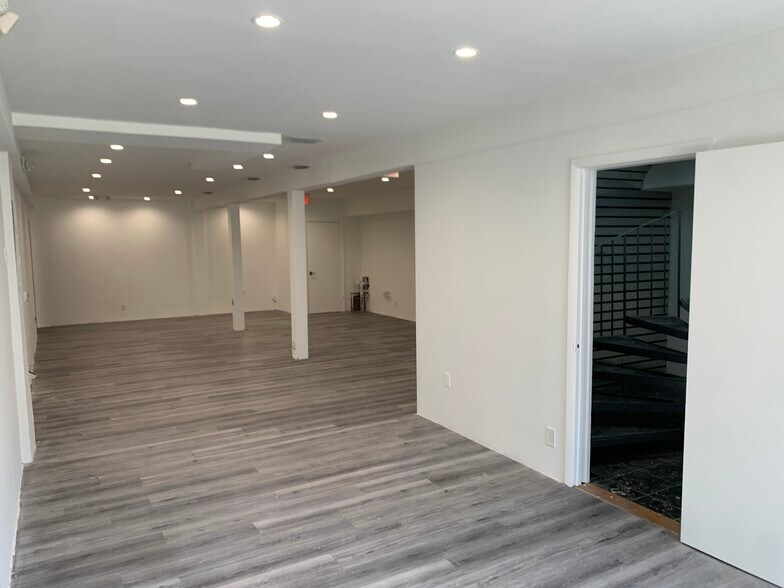 14200-14238 SW 136th St, Miami, FL à louer - Photo de l’immeuble – Image 3 sur 23
