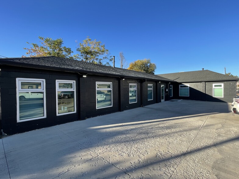 2000 S Acoma St, Denver, CO à louer - Photo de l’immeuble – Image 1 sur 6