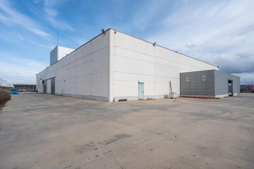 Industriel/Logistique dans Añover de Tajo, Toledo à vendre - Photo de l’immeuble – Image 2 sur 27
