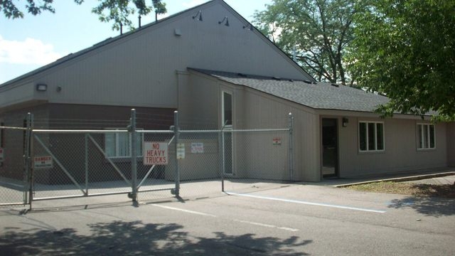 22425 Van Horn Rd, Woodhaven, MI à louer - Photo de l’immeuble – Image 2 sur 3