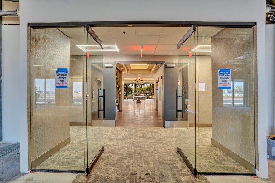 840 Grier Dr, Las Vegas, NV à vendre - Photo de l’immeuble – Image 3 sur 8