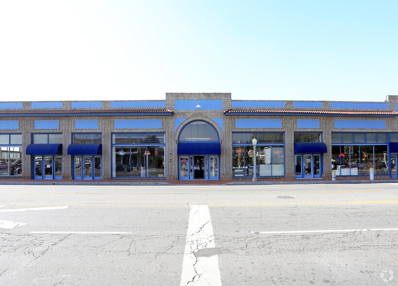 418-424 W Chapman Ave, Orange, CA à louer - Photo de l’immeuble – Image 2 sur 4