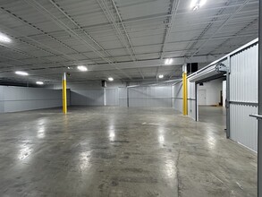900 Pressley Rd, Charlotte, NC à louer Photo intérieure– Image 1 sur 4
