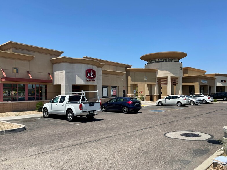 N Dobson Rd, Chandler, AZ à louer - Photo de l’immeuble – Image 3 sur 4