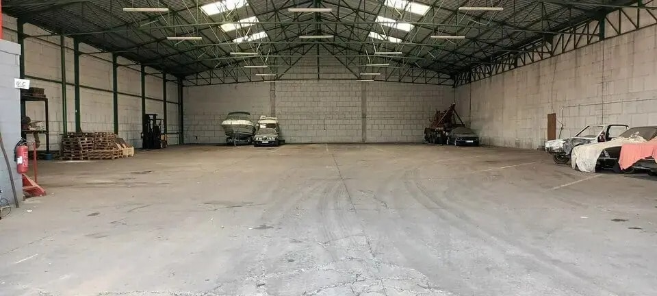 Local d’activités dans Sandouville à louer Photo intérieure– Image 1 sur 3