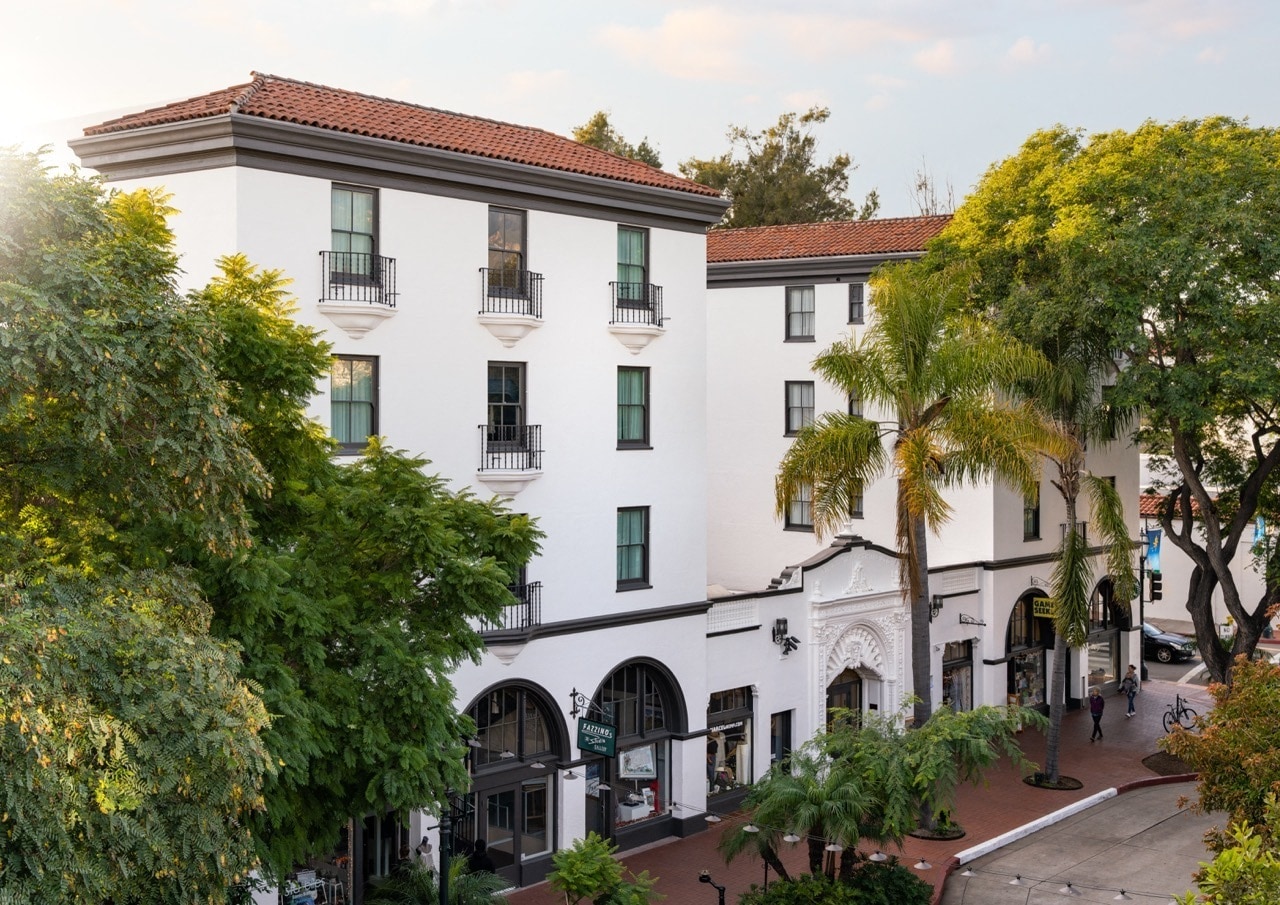 527-537 State St, Santa Barbara, CA à louer Photo de l’immeuble– Image 1 sur 20