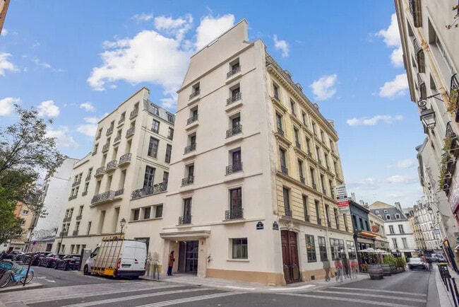 Plus de détails pour 2 Rue Neuve Saint-Pierre, Paris - Bureau à louer