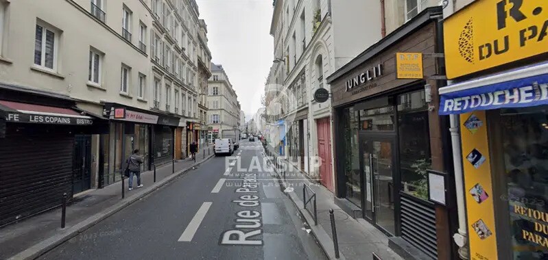 Local commercial dans Paris à louer Photo de l’immeuble– Image 1 sur 3
